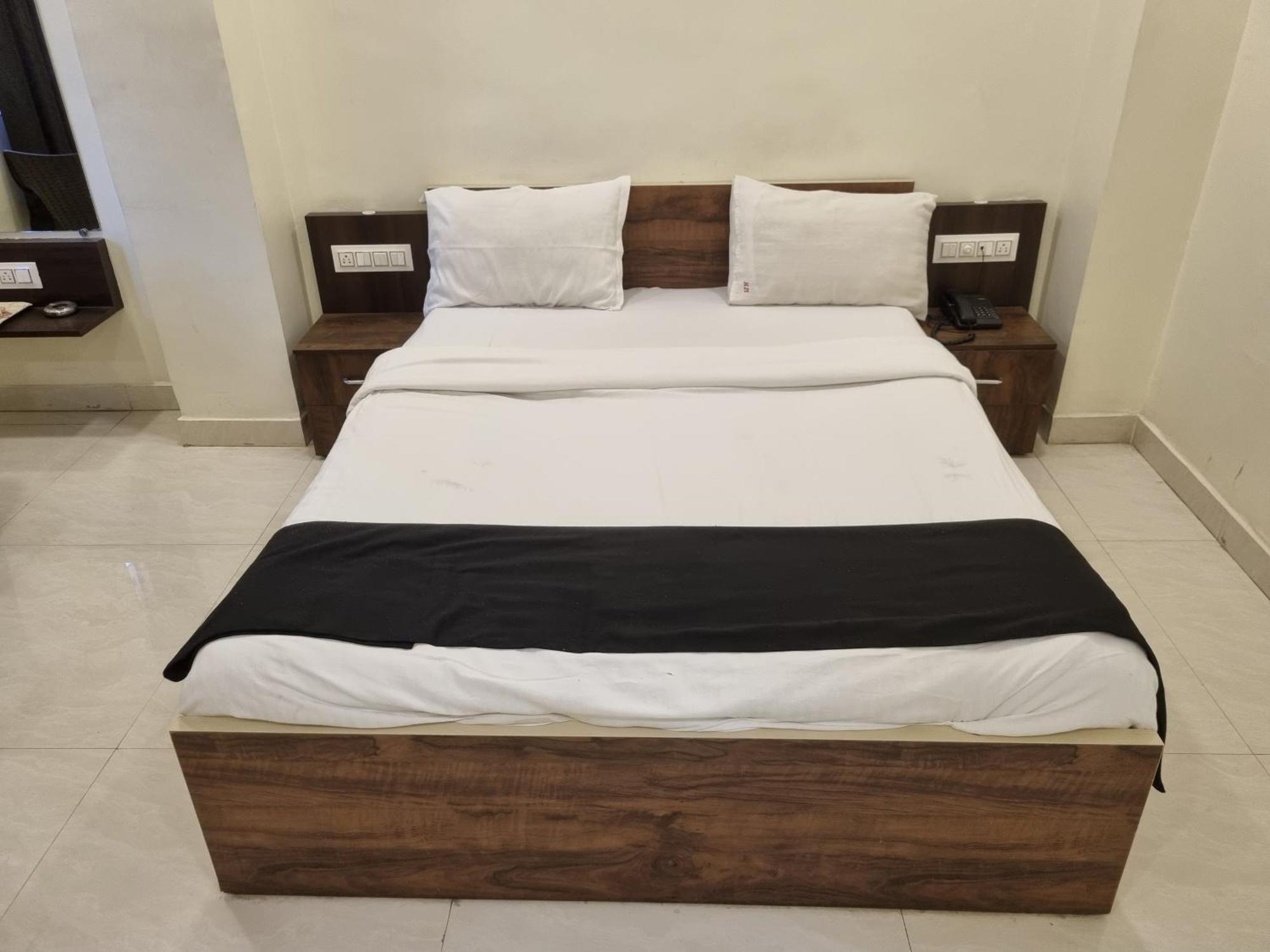 The Living Space Lonavala Dış mekan fotoğraf