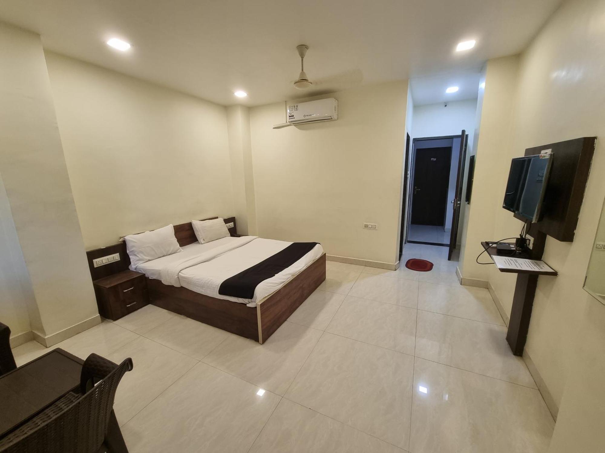 The Living Space Lonavala Dış mekan fotoğraf