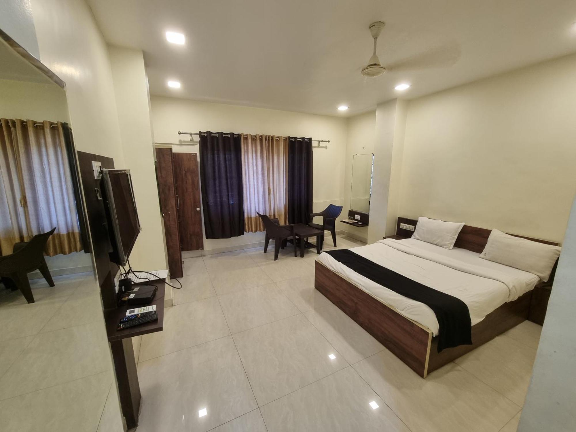 The Living Space Lonavala Dış mekan fotoğraf